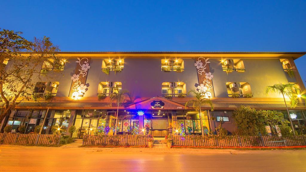 The Corner Hotel (Adults Only) Чианграй Экстерьер фото